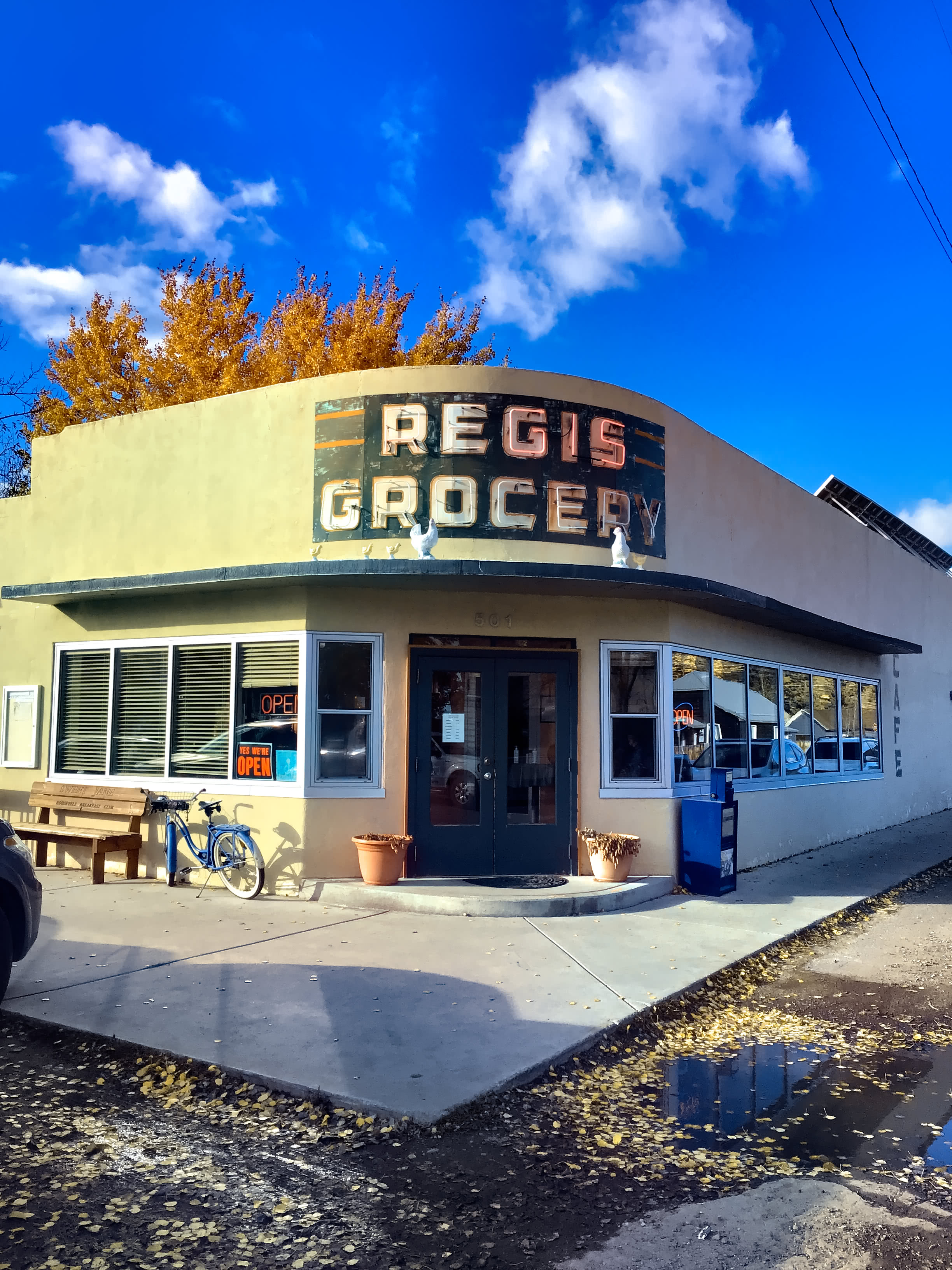 Regis Grocery